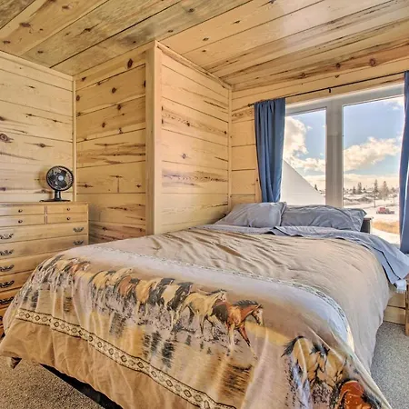 Rural White Sulphur Springs Getaway With Deck!